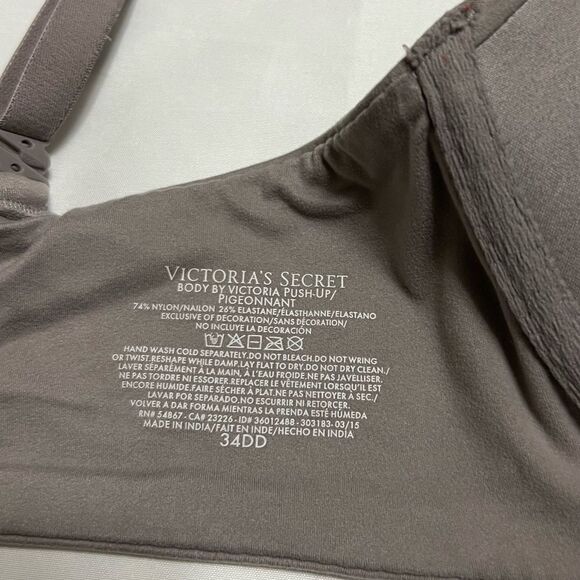 Victoria’s Secret Bra Lot of 2 Bundle Body By Victoria Push Up Plunge Size 34DD - Picture 10 of 15